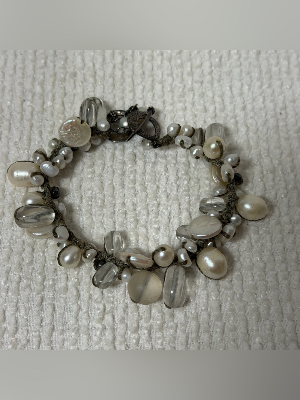 Silpada 925 Sterling Silver Pearl Quartz
Effervescence Toggle Bracelet